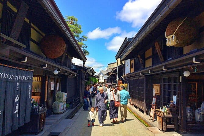 Shirakawa-Go and Hida-Takayama Private Day Trip From Nagoya - Transportation and Guide