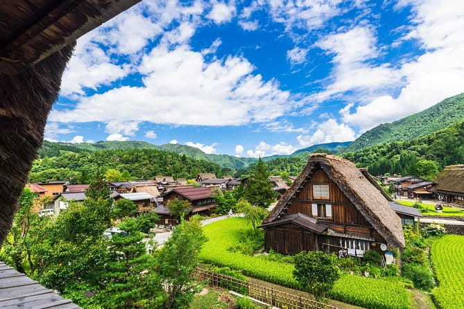 Shirakawago and Hida Takayama Day Trip From Nagoya - Tour Inclusions and Accessibility