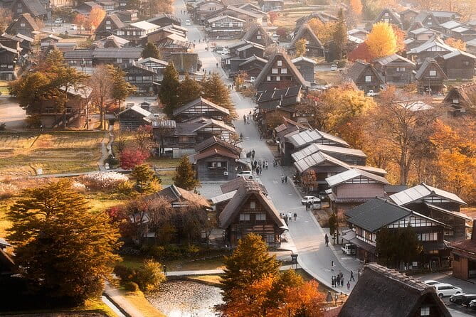 Shirakawago and Takayama Bus Tour From Nagoya - Participant Guidelines