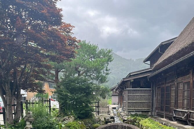 Shirakawago Gujo Hachiman and Hida Takayama One Day Tour | Nagoya - Exploring Shirakawago