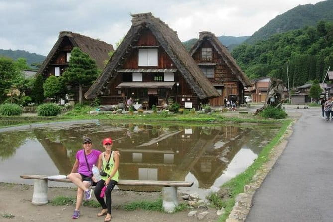 Shirakawago Tour: English Speaking Driver Only(Kanazawa DEP.) - What to Expect During the Tour