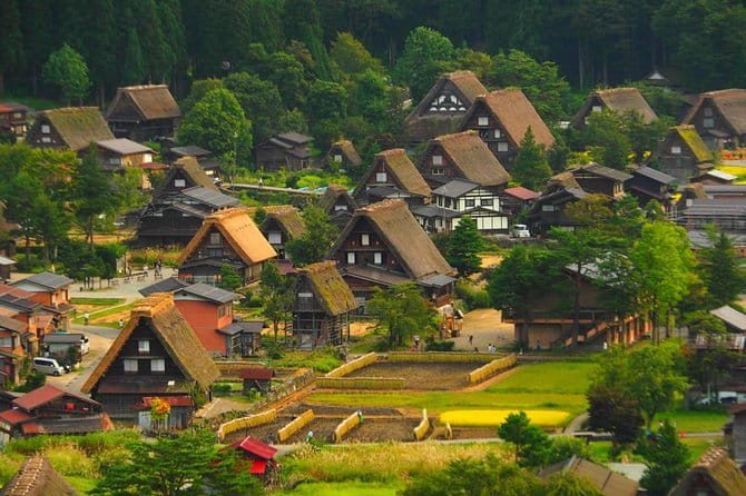 Shirakawago Tour: English Speaking Driver Only(Kanazawa DEP.) - Frequently Asked Questions