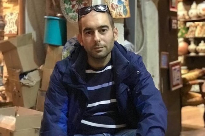 Shopping Therapy - Meeting and Pickup