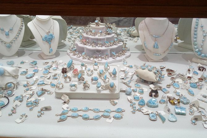 Shopping Tour Punta Cana Larimar Chocolate Cigar Factory Souvenir - Maximum of 15 Travelers