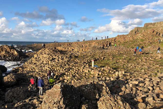 Shore Excursion: Giants Causeway Tour Including Belfast City Tour - Northern Irelands History