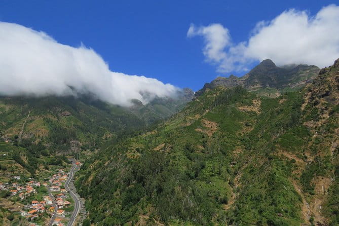 Shore Excursion - Northwest Terraces and Volcanic Pools 4x4 tour - Who This Tour Is Best For