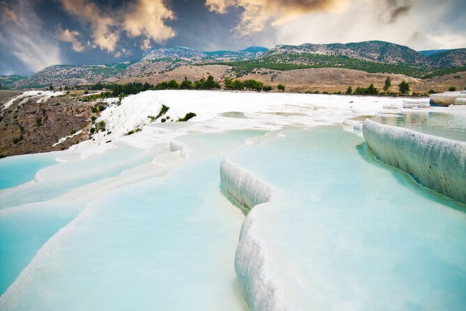 Shore Excursion: Private Pamukkale Tour From Kusadasi Port - Exploring Pamukkale and Hierapolis: A Deep Dive