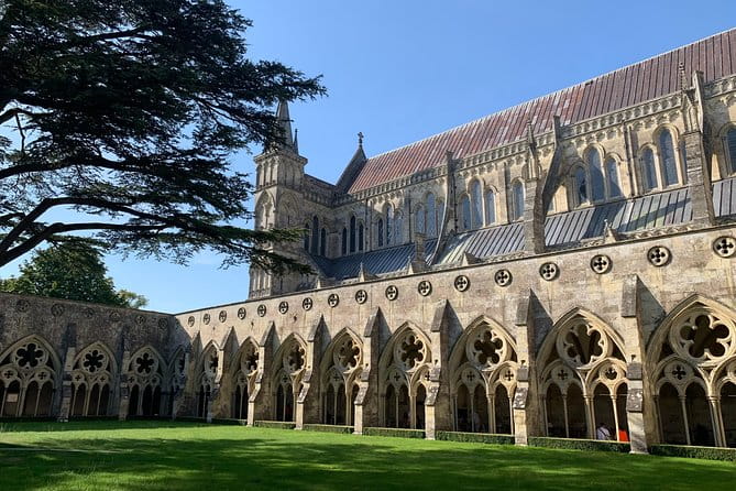 Shore Excursion Southampton Cruise terminal to Salisbury & Stonehenge - Who Should Consider This Tour?