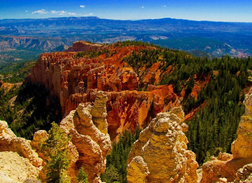 Shuttle Between Las Vegas, Bryce, Zion and St George - Shuttle Transportation Features