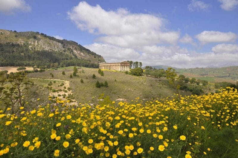 Sicily: Segesta Ticket, Shuttle Service & City Audio Tour - Exploring Sicily’s Hidden Gem: The Segesta Experience