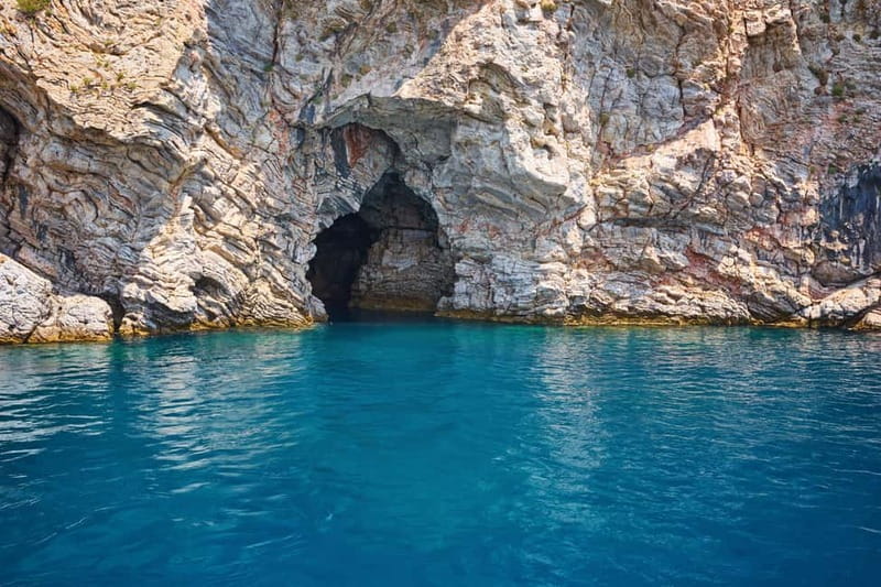 Side: Dolphins Island Cruise with Swimming Stops and Lunch - Key Points / Takeaways