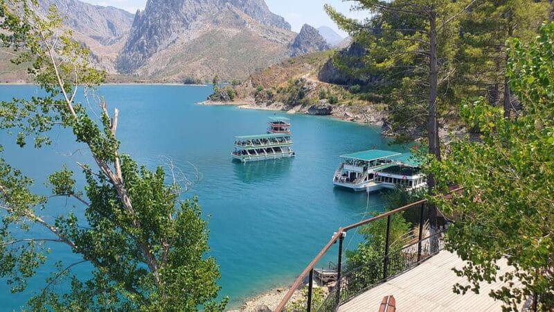 Side: Green Canyon Boat Tour With Open Buffet Lunch & Drinks - The Buffet Lunch & Refreshments