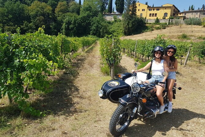 Sidecar tour in Florence and Chianti with wine tasting and lunch - The Chianti Countryside and the Winery Experience