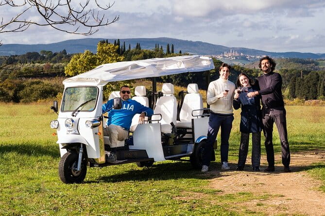 Siena E-Tuk Tuk panoramic Aperitivo with Local Snacks - What the Tour Includes and Practicalities