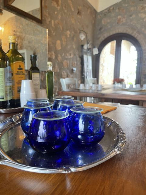 Siena: EVO oil experience with walk, tasting and lunch - Exploring Tuscanys Olive Oil Heritage: A Genuine Tasting and Walking Tour