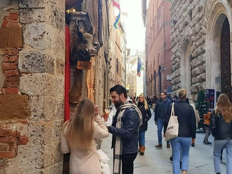 Siena walking tour with lunch & Chianti wine - Exploring Siena Through Its Alleys and Piazzas