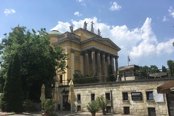 Sightseeing And Wine Tour In Eger - Entering Eger’s Historic Heart