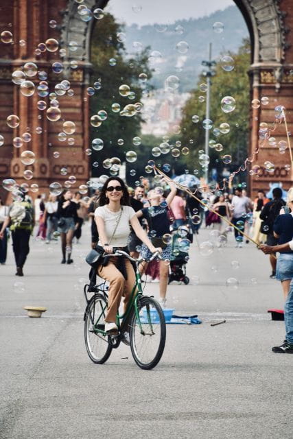 Sightseeing Barcelona by Bike, Photo-shooting & Tapas - Things To Know