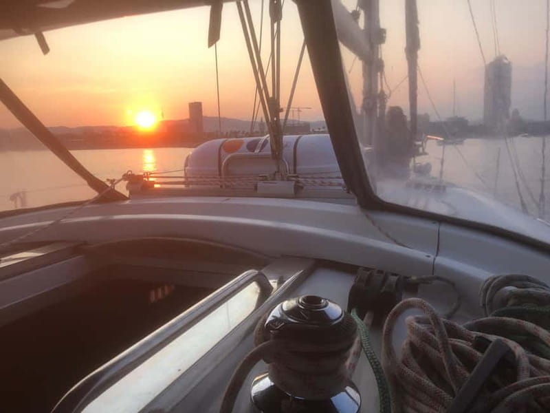 Sightseeing Sailing And Swim - Detailing the Itinerary: What You’ll Experience