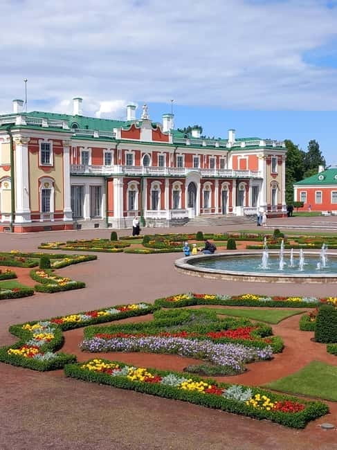 Sightseeing tour "Around Tallinn in 3 hours" - Discovering Tallinn in a Nutshell: A Practical Guide