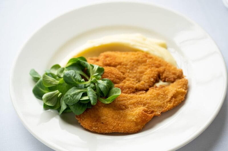 Sinatra Tribute. Concert & dinner. - Entering the World of Sinatra in Art Restaurant Mánes