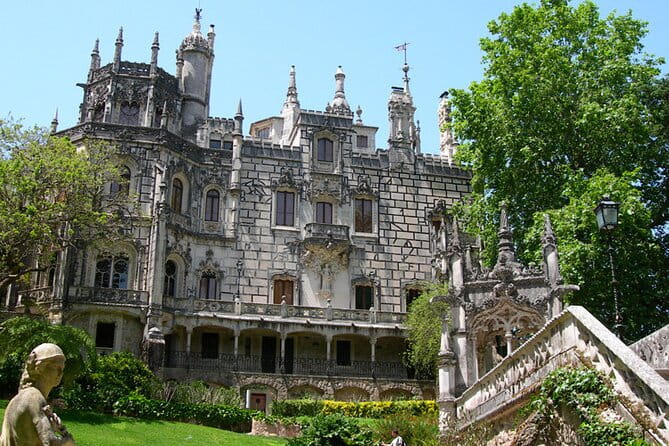 Sintra and Cascais Private Tour with Transportation - Who Should Consider This Tour?