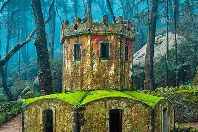 Sintra Private Tour with driver/guide and tickets include - Who is This Tour Best For?