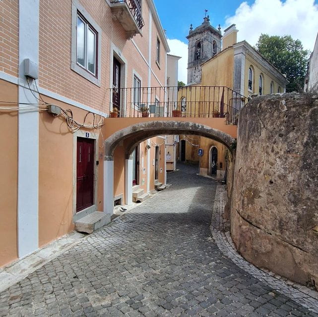 Sintra Unique Tour - Two Palaces and Azenhas do Mar - A Seaside Lunch and Overlooking Azenhas do Mar