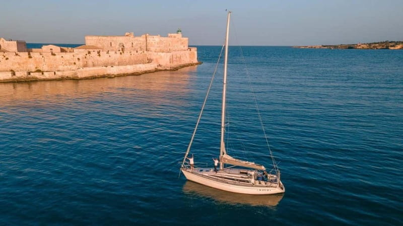 Siracusa: Aperitivo in Barca a vela - Price and Logistics