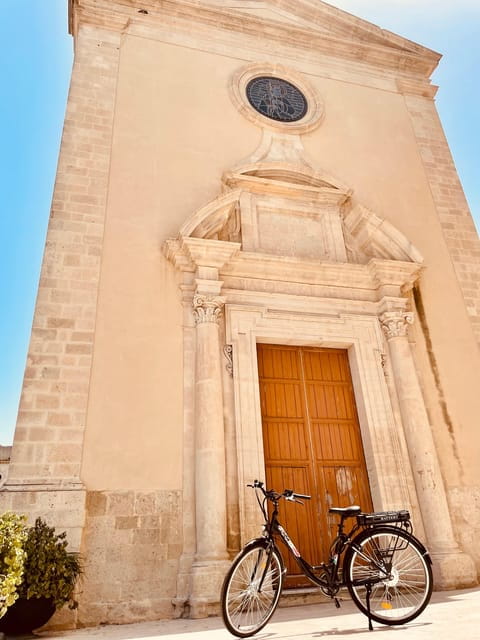 Siracusa E-bike rental service - Discover Syracuse’s Coastal Charm on an Electric Bike