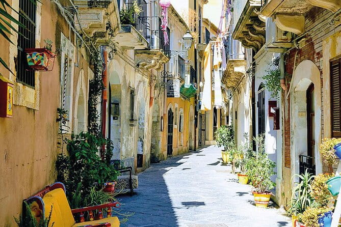 Siracusa Walking Tour with Audio and Written Guide by a Local - Final Thoughts: Who Will Love This Experience?