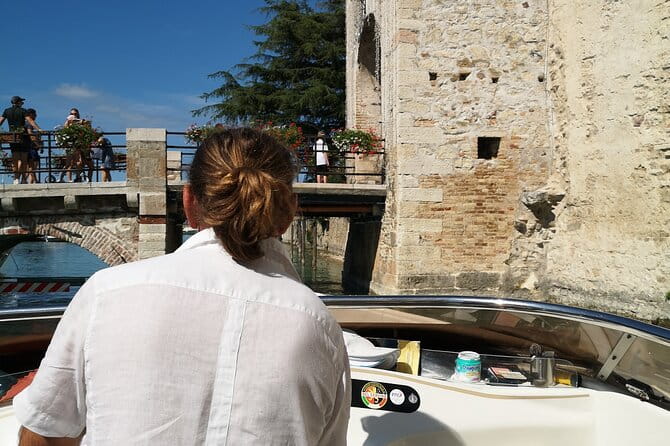 Sirmione off the Crowds Boat and Walking Tour with a Drink - Key points / Takeaways