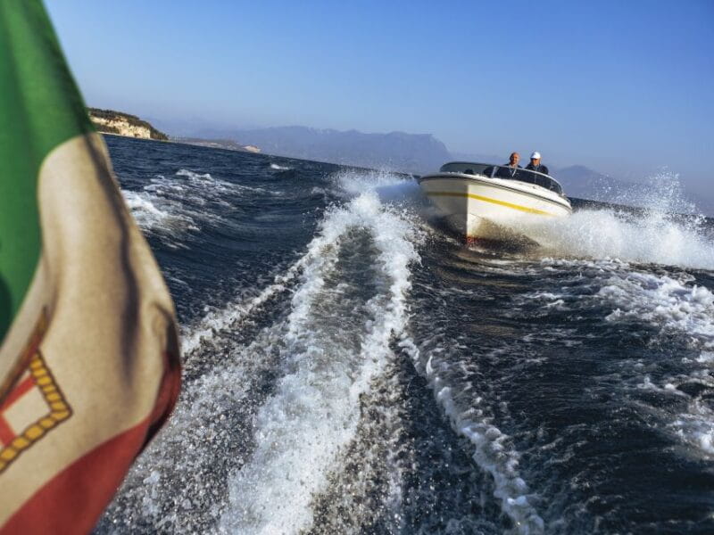 Sirmione: Scenic Afternoon Boat Cruise with Prosecco & Snack - The Itinerary: A Well-Curated Tour of Lake Garda’s Highlights