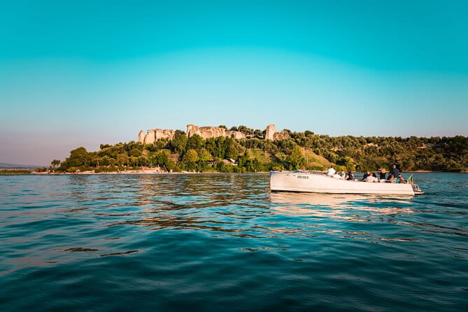 Sirmione Sunset Tour - Sirmione Sunset Tour: A Relaxing Cruise with Stunning Views and a Touch of Elegance