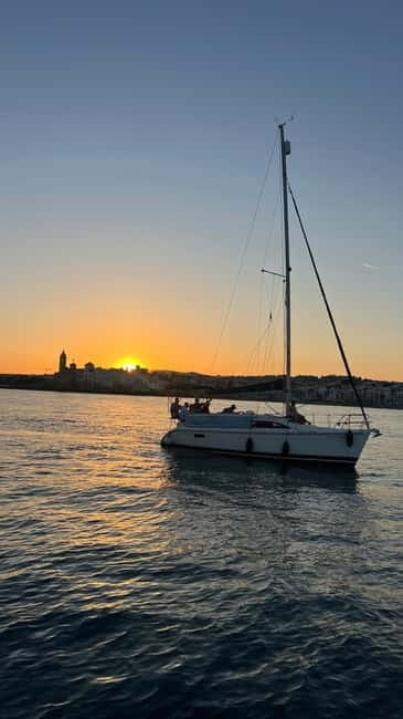 Sitges: Guided Tour by Sailboat along the Coast of Sitges - The Ideal Audience for This Sailboat Tour