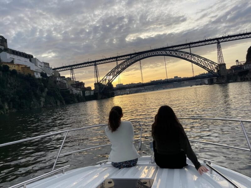 Six bridges yacht cruise on the Douro River in Porto - The Bridge Crossings: A Focus on Porto’s Architectural Marvels