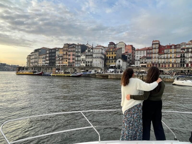 Six bridges yacht cruise on the Douro River in Porto - What Is Included and What to Expect
