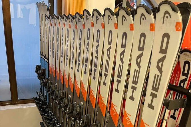 Ski and snowboard equipment in Bansko,Bulgaria - Key points / Takeaways