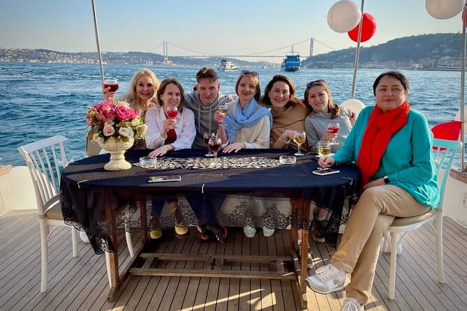Skip line Old Town tour with Bosphorus Yacht Ride - Bosphorus Yacht Ride—The Showstopper