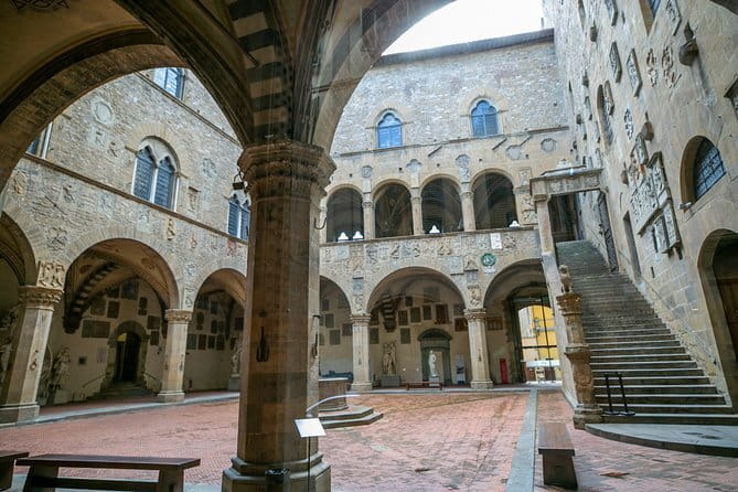 Skip the Line Bargello Palace and Museum Private Guided Tour - Museum Layout and Navigational Tips
