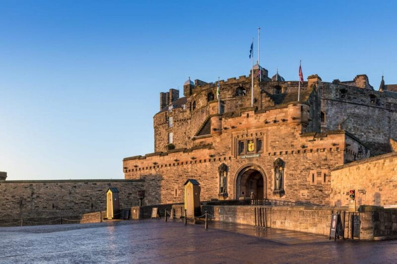 Skip-the-line Edinburgh Castle with Old Town Walking Tour - Price and Value Analysis