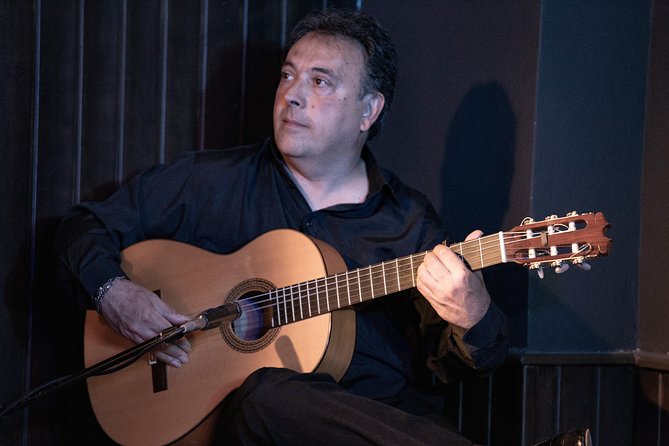 Skip the Line: Flamenco Show, Dinner and Workshop Madrid Ticket - Intimate Tablao Setting