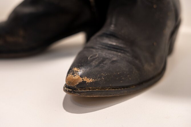 Skip the Line: Liverpool Beatles Museum - the Perfect Tribute to the Beatles - Highlights of the Beatles Memorabilia Collection