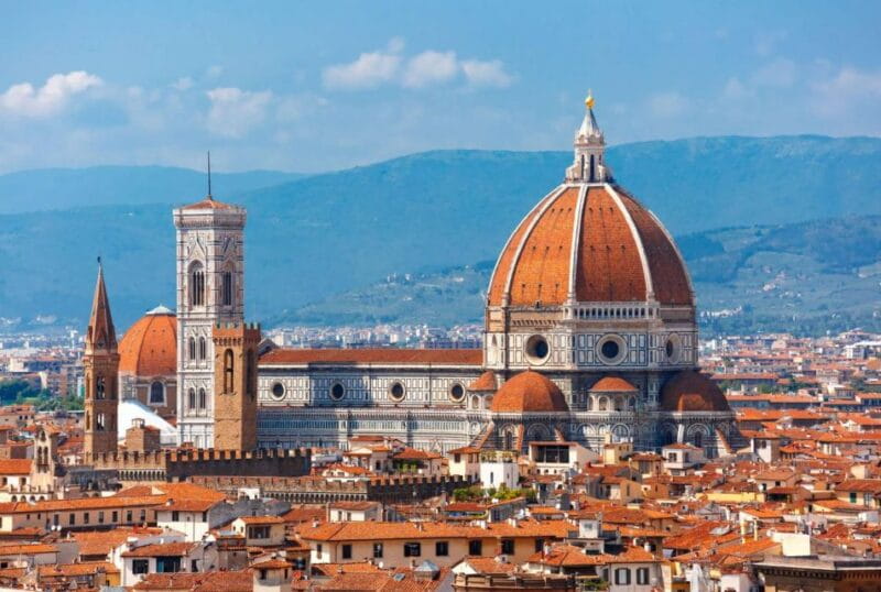 Skip-the-line Palazzo Vecchio and Old Town Private Tour - Exploring Florence’s Old Town: From the Duomo to Piazza della Repubblica