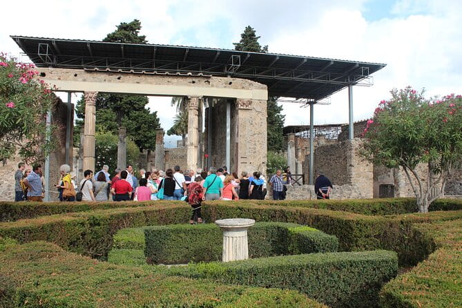 Skip the Line Pompeii Guided Tour Small Group or Private Option - Inside Elite Residences and Private Homes