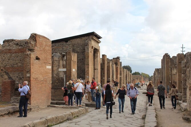 Skip the Line Pompeii Guided Tour Small Group or Private Option - Practical Tips for Your Visit