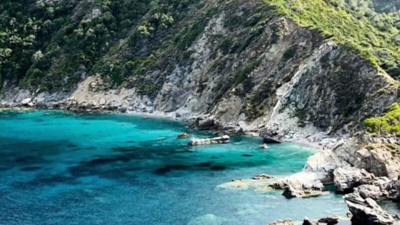 Skopelos: Mamma Mia Cliff Tour - Key points / Takeaways