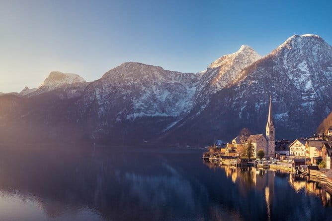 Small-Group Christmas Day Trip to Hallstatt from Vienna - Key points/Takeaways