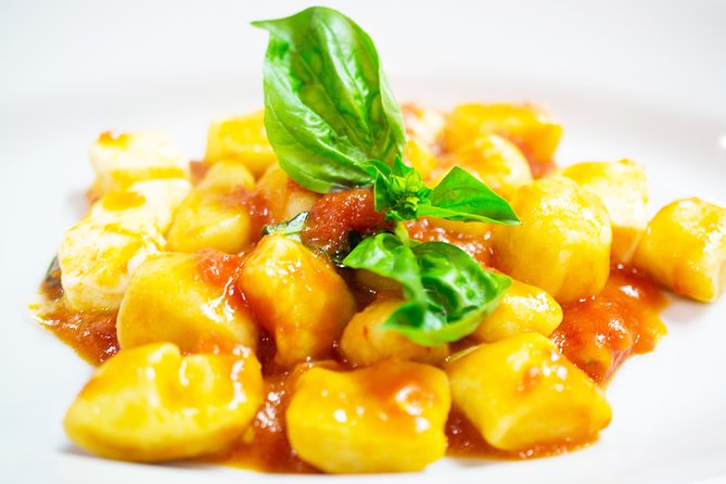 Small Group Cooking Class in Sorrento With Prosecco & Tiramisu - Whats Included in the Experience