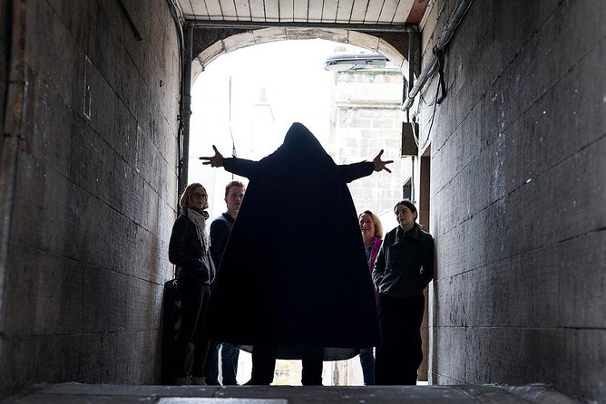 Small Group Ghost Tour Incl. Underground Vaults & Free Drink in Meggets Cellar - Tour Overview